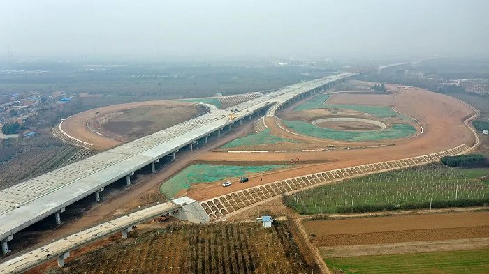 變廢為寶 600多萬噸建筑垃圾鋪筑高速公路，開啟公路工程綠色新篇章
